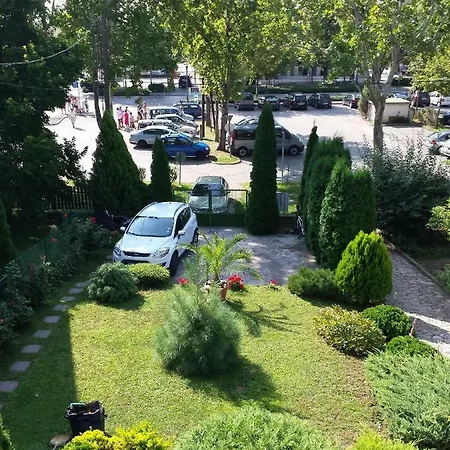 Tagore Apartman Apartment