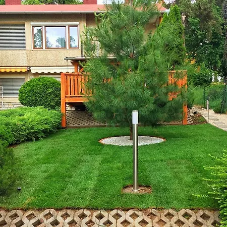Tagore Apartman Apartment